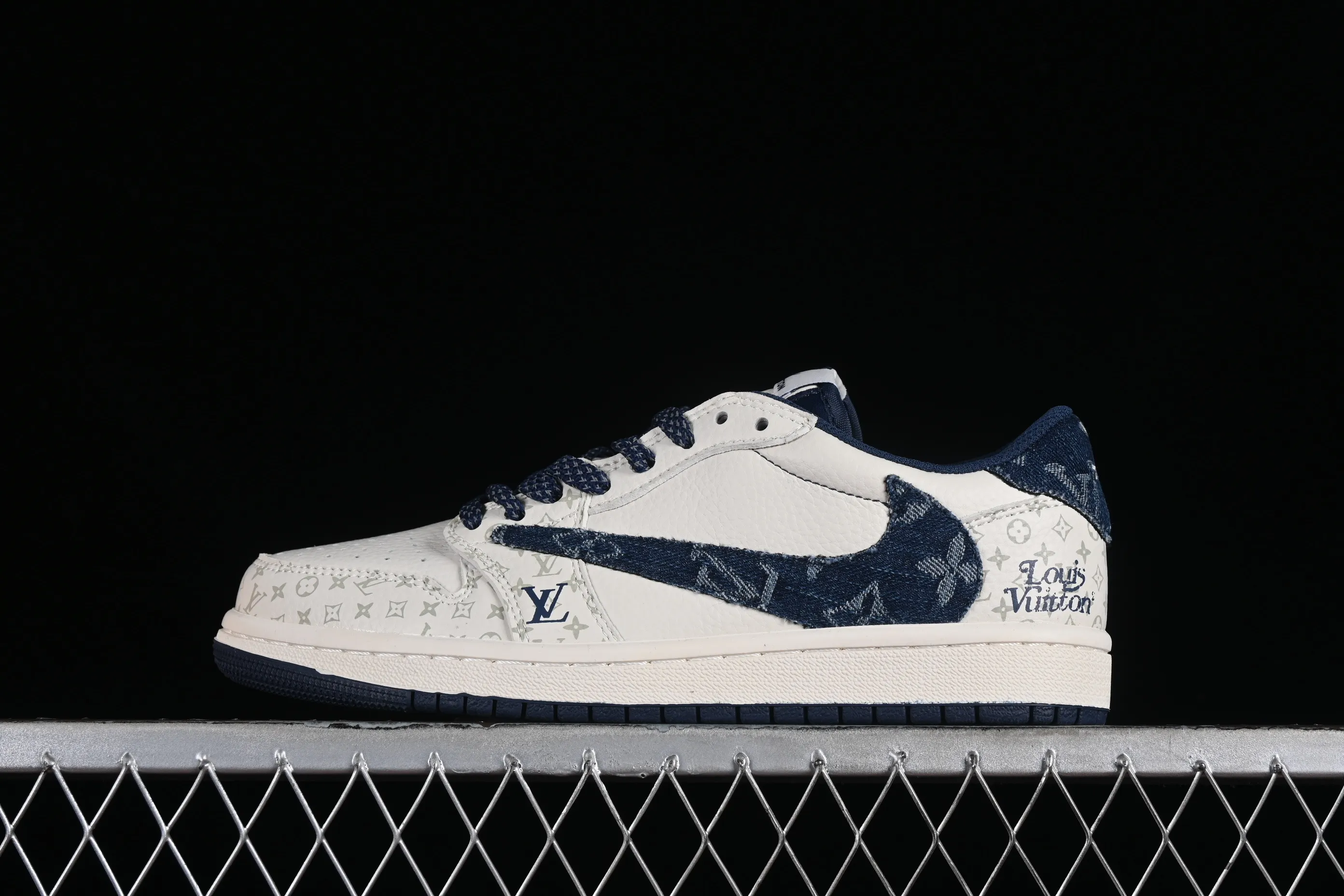 All categories Air Jordan Jordan series basketball shoes Air Jordan 1 Low High-end customized low-top sneakers Travis Scott x Fragment Design x Jordan Air Jordan 1 Low OG SP AJ1 Joe 1 LV joint-denim blue hook low-top cultural casual sneakers SJ2068-004